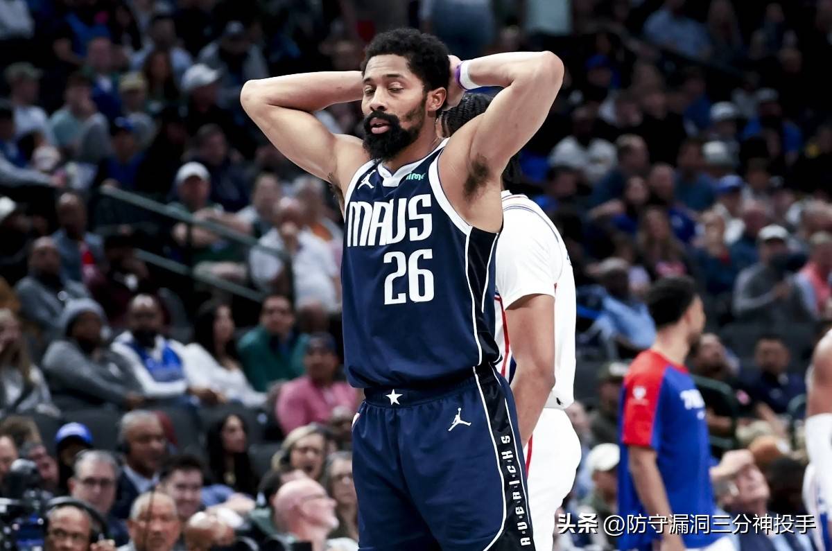 官方网站-集结日突围战来临，底特律活塞围绕NBA季后赛官宣签约，气氛紧张，年轻球员得到机会的简单介绍-官方网站